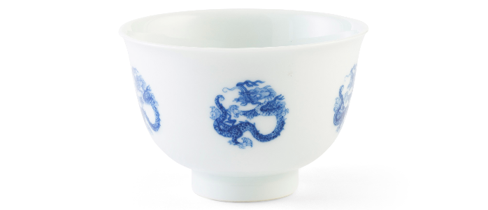 BLUE AND WHITE 'DRAGON' WINE CUP KANGXI MARK AND PERIOD